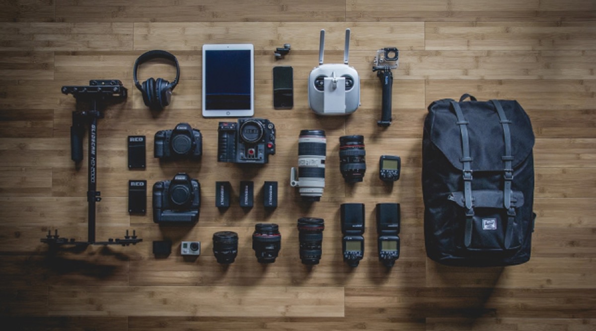 //unsplash.com/photos/iCtJF-A5hvs by Jeff Hopper