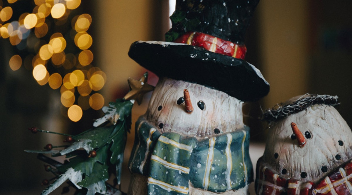 https://unsplash.com/search/decoration?photo=WjqEDAsn_nI